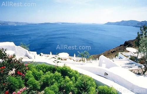 Oia Village Cave Villas 2